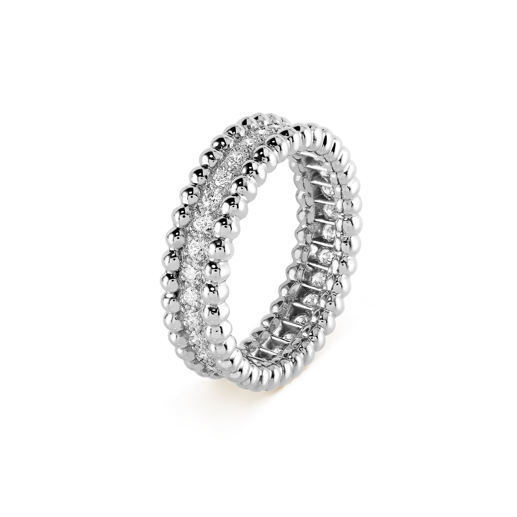18K White Gold Perl̩e Diamonds Ring