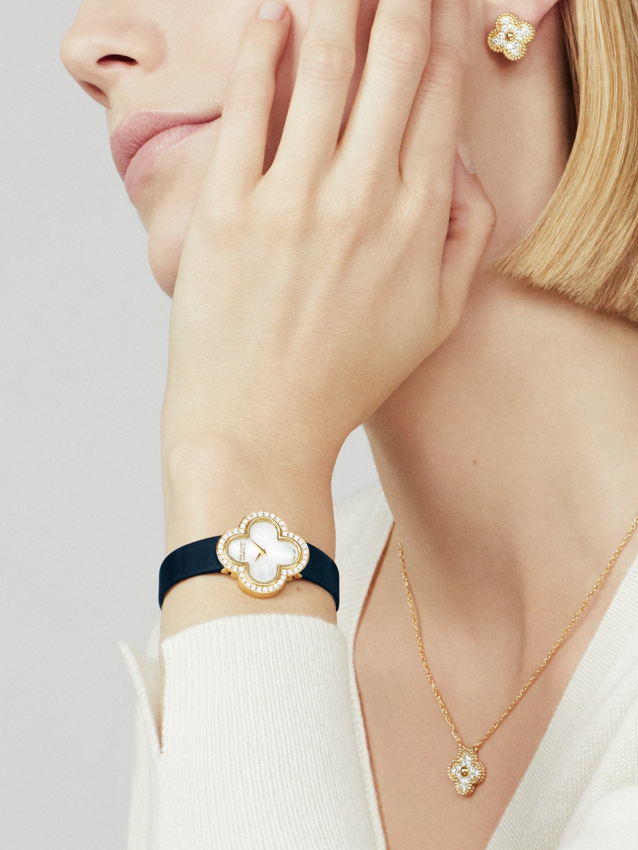 18K Celestial Sweet Alhambra Diamond Clover Necklace