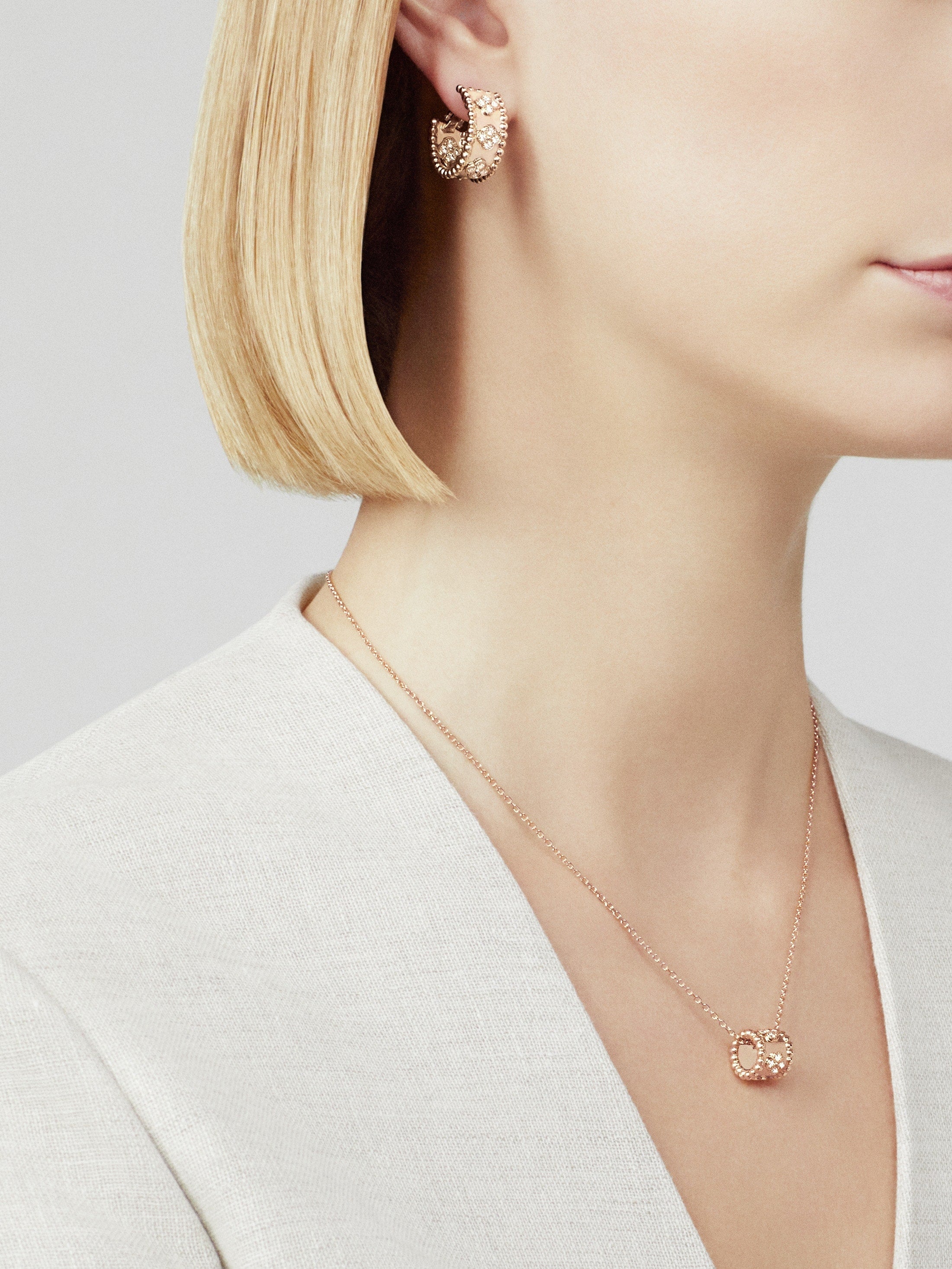 18K Celestial Perl̩e Clovers Pendant Necklace