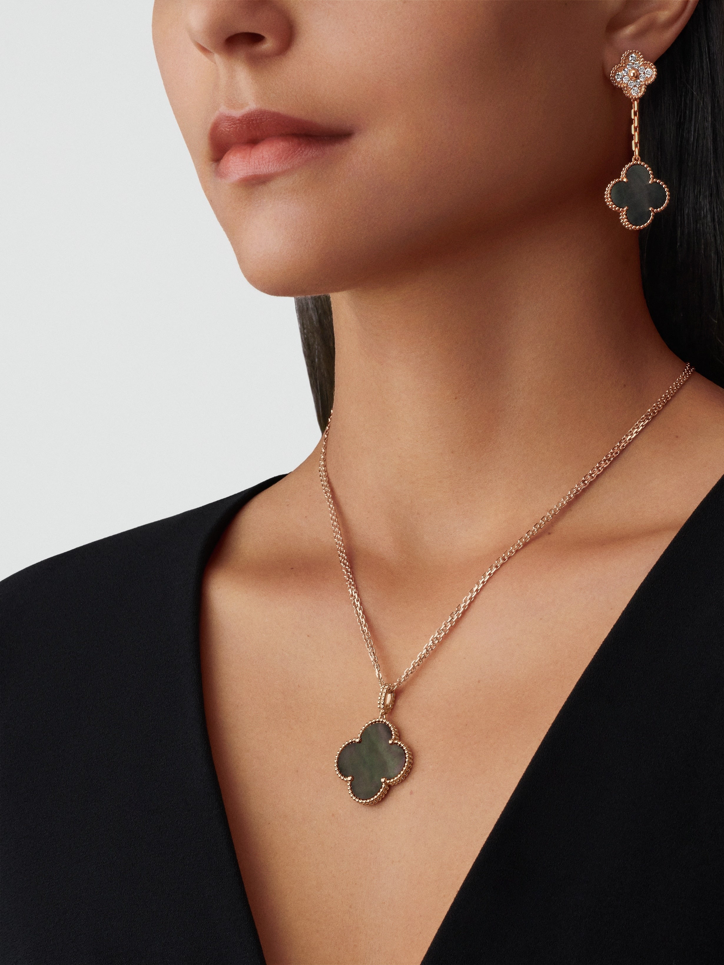 18K Celestial Magic Alhambra One Motif Pearl Necklace