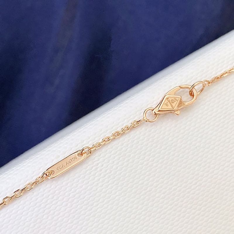18K Celestial Sweet Alhambra Heart Pendant Necklace