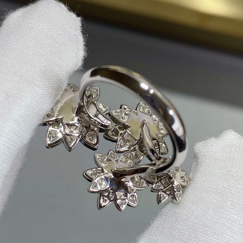 18K Celestial Lotus Four Flowers Ring