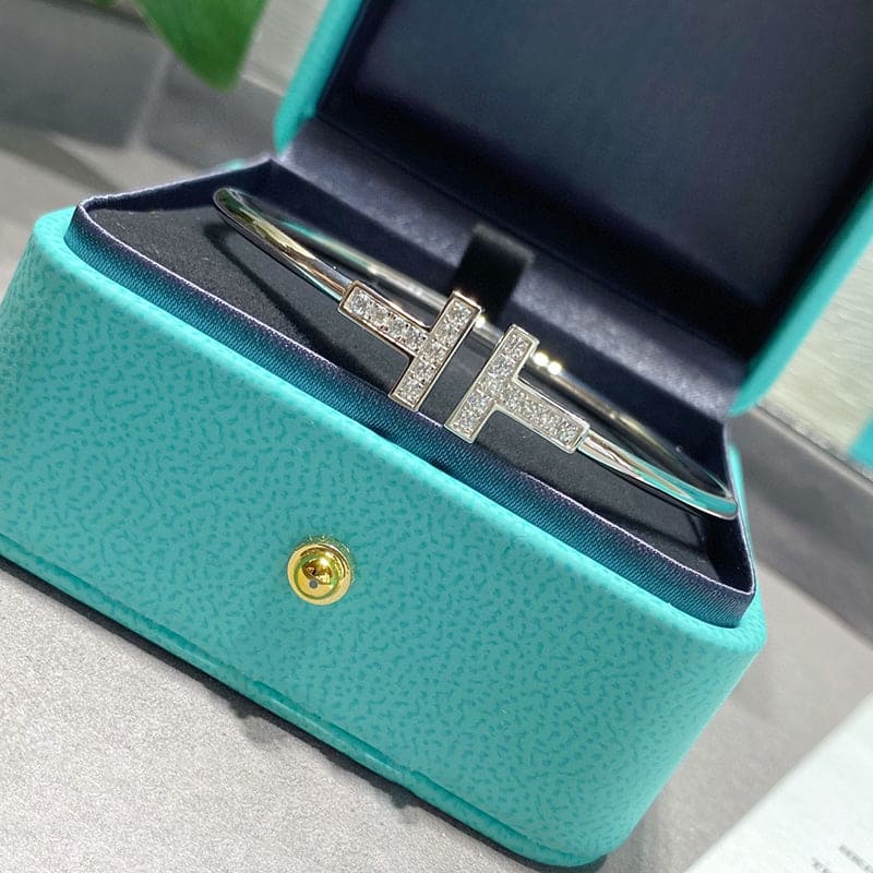 18K Celestial T Diamond Wire Bracelet