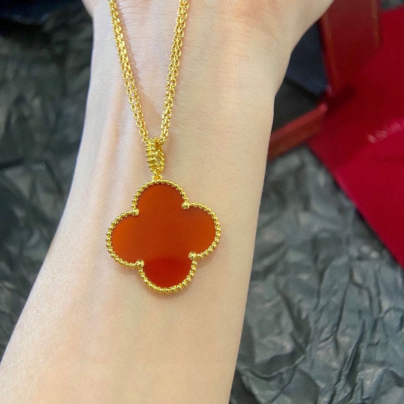 18K Celestial Magic Alhambra One Motifs Carnelian Clover Necklace
