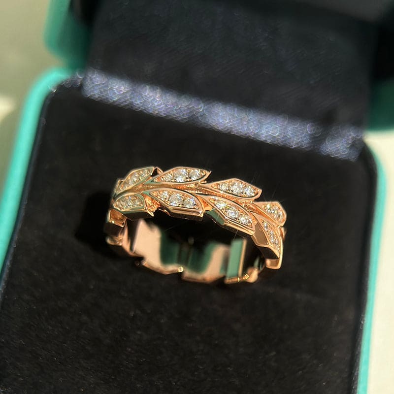 18K Celestial T Victoria Vine Ring
