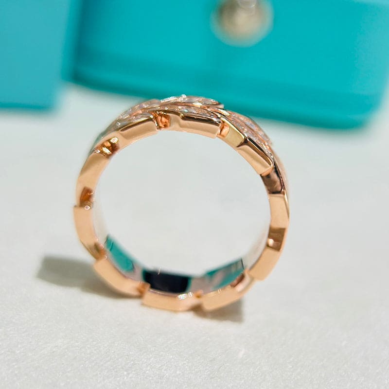 18K Celestial T Victoria Vine Ring