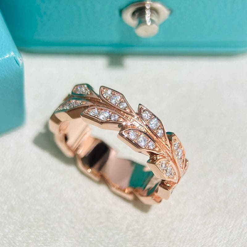 18K Celestial T Victoria Vine Ring