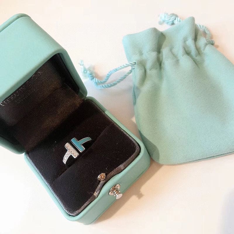 18K Celestial T Diamond & Turquoise Wire Ring