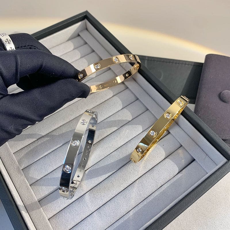 18K Celestial Ten Diamonds Love Bracelet