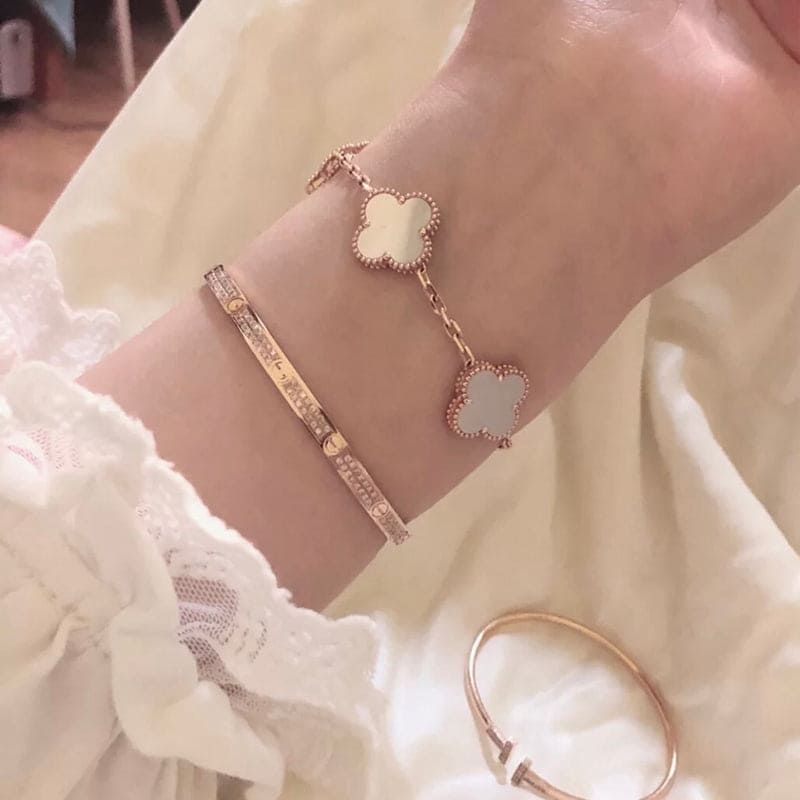 18K Celestial Vintage Alhambra Five Motifs Pearl Bracelet
