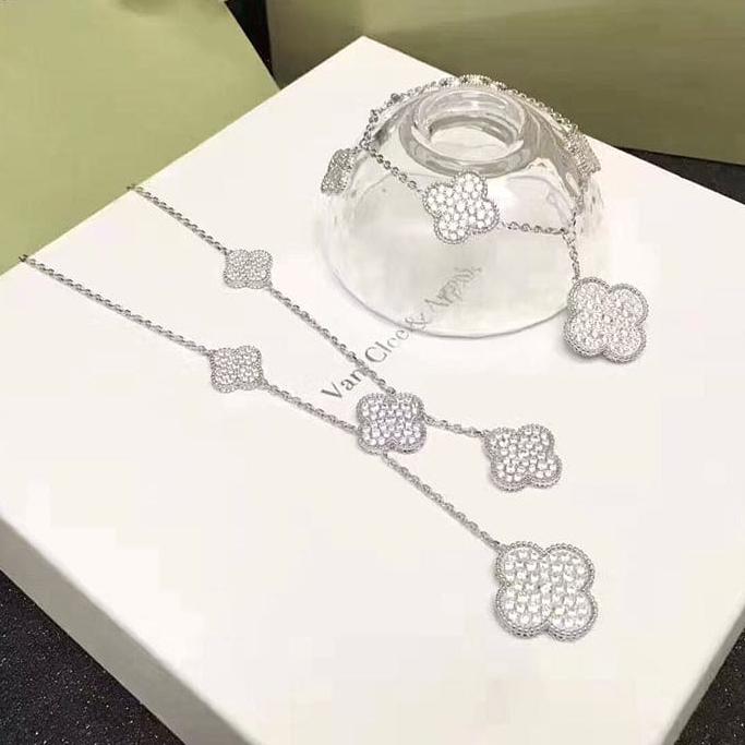 18K Celestial Magic Alhambra Five Motifs Clover Bracelet