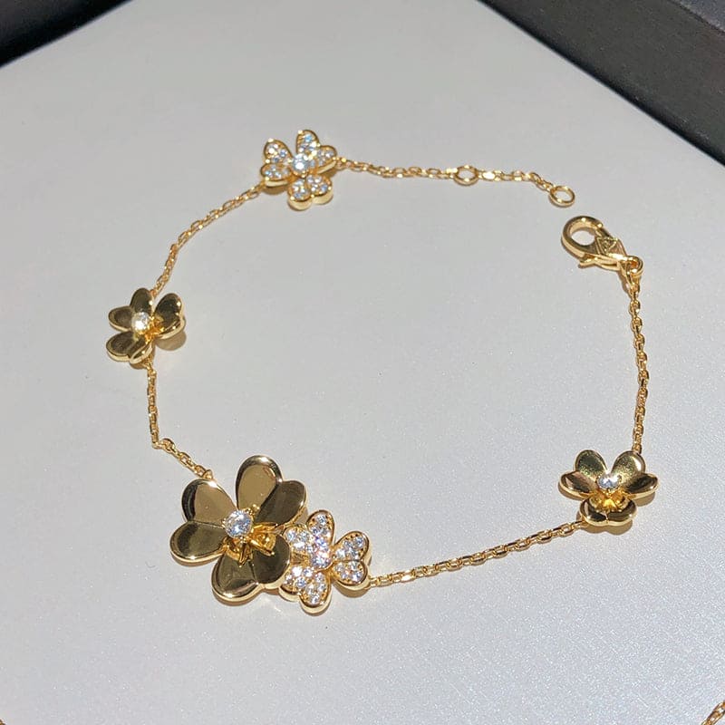 18K Celestial Frivole Diamonds Clover Bracelet