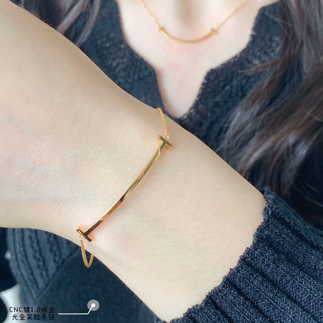 18K Celestial T Smile Bracelet
