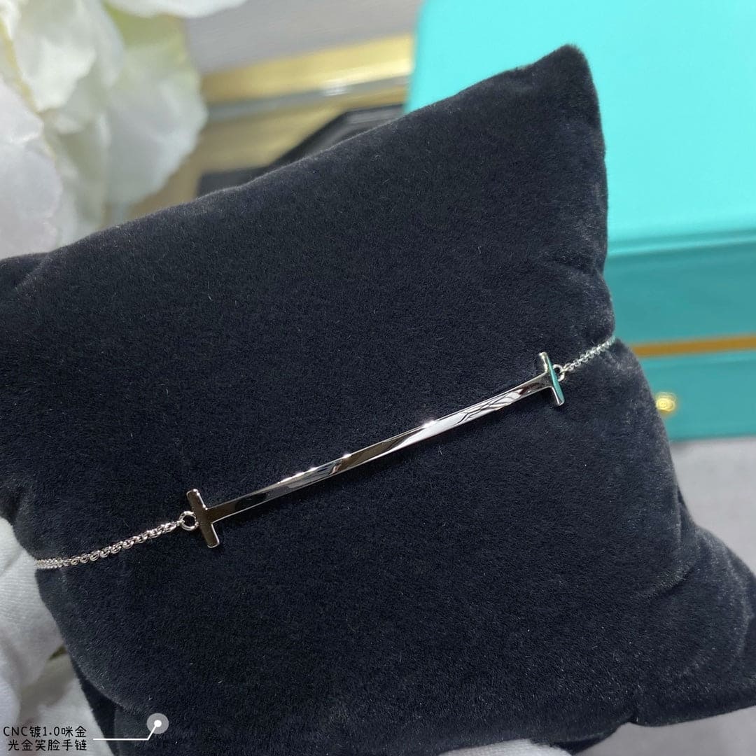 18K Celestial T Smile Bracelet