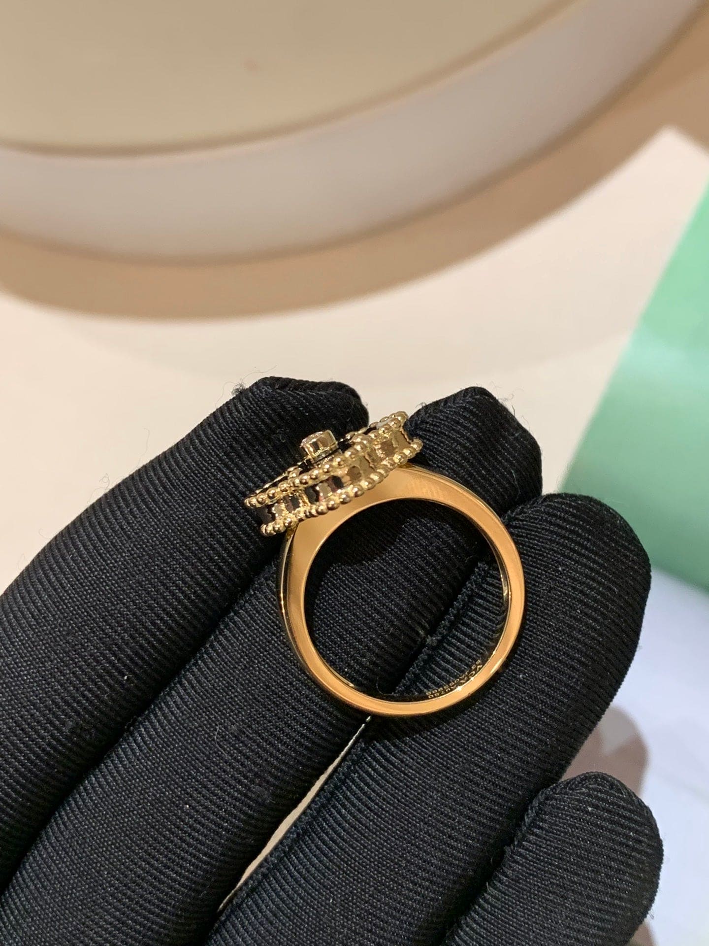 18K Celestial Vintage Alhambra Black Ring