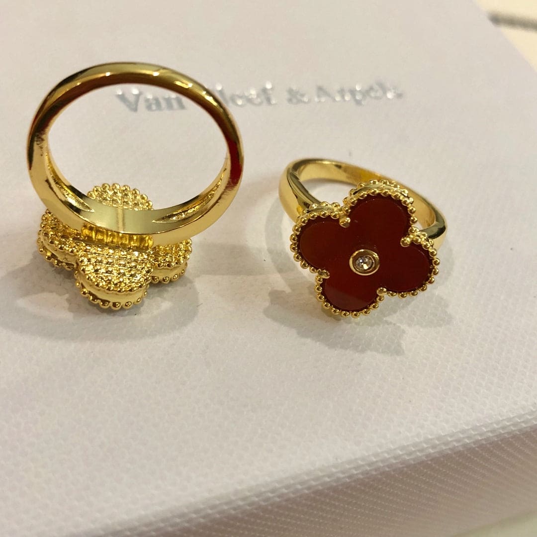 18K Celestial Vintage Alhambra Pearl Ring