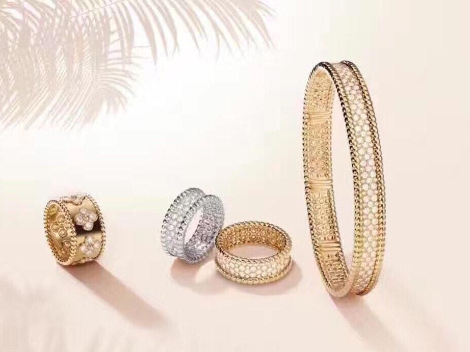 18K Celestial Perl̩e Diamonds 3 Row Ring