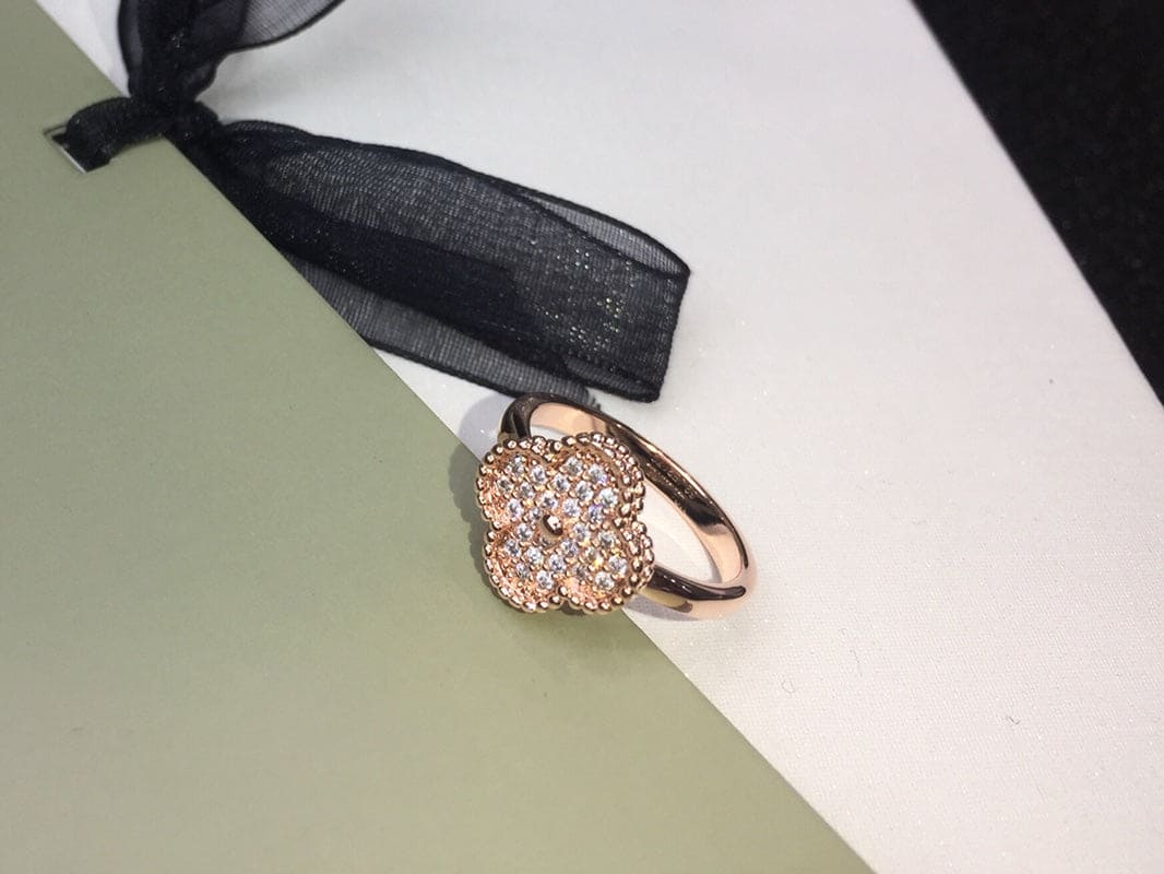 18K Celestial Vintage Alhambra Diamonds Ring