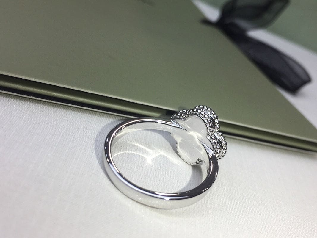 18K Celestial Vintage Alhambra Diamonds Ring