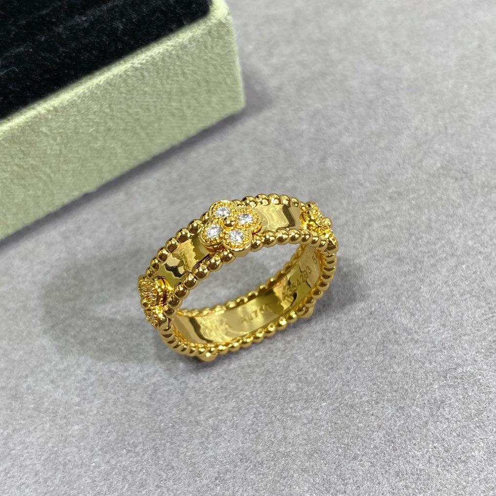 18K Celestial Perl̩e Clovers Ring