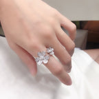 18K Celestial Frivole Between the Finger Ring