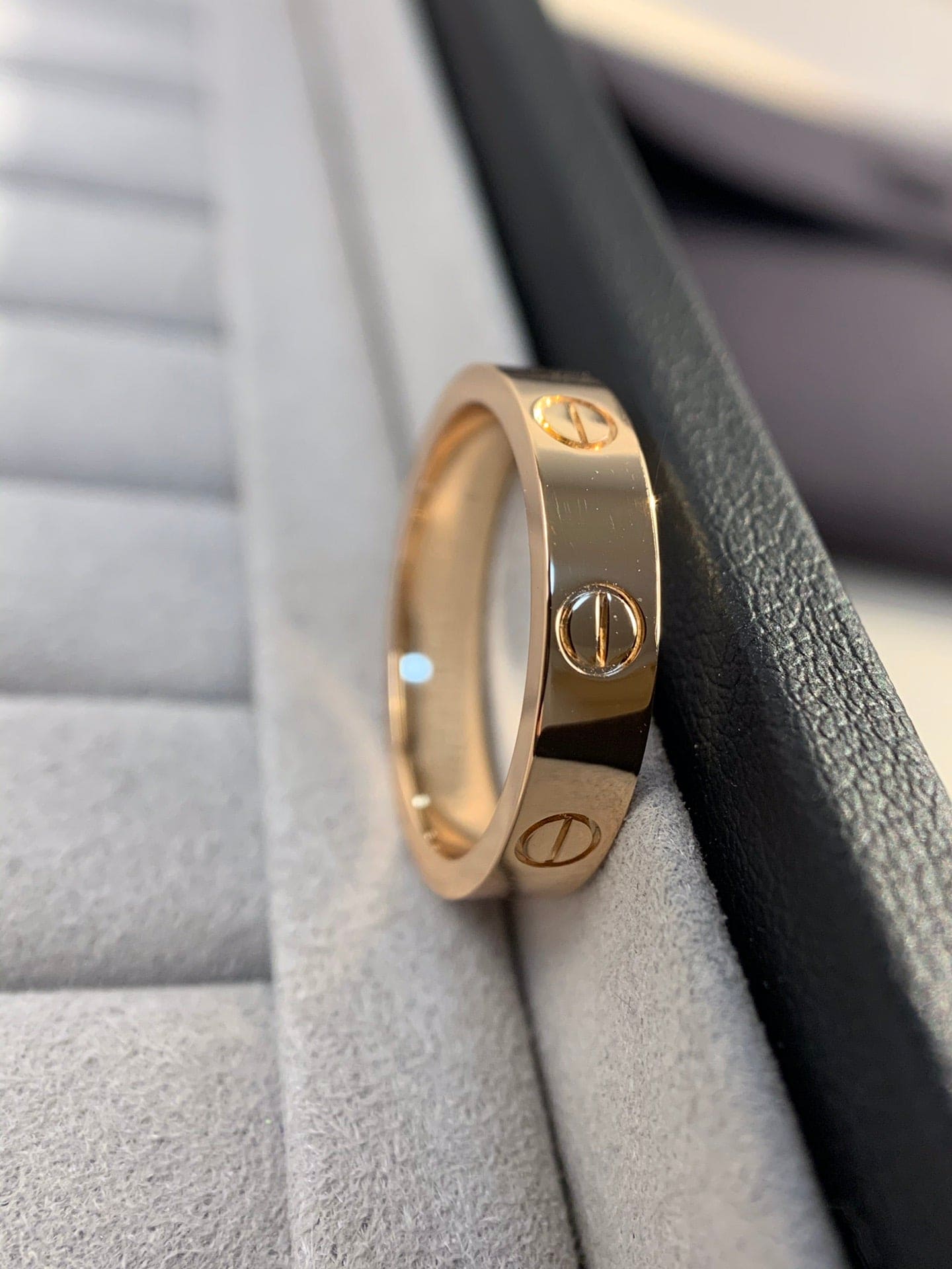 18K Celestial Love Wedding 4mm Ring