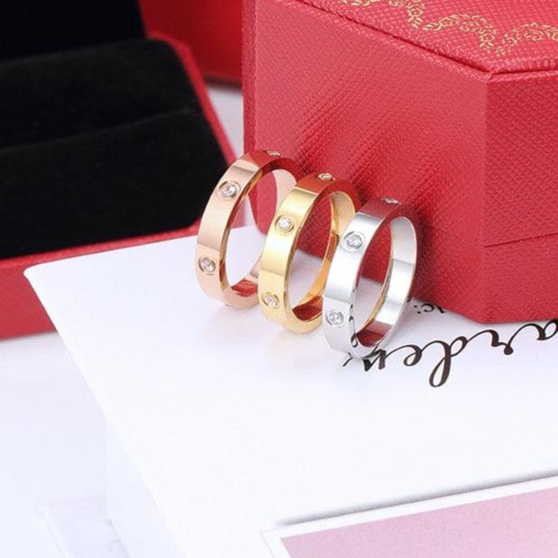 18K Celestial Love Wedding Eight Diamonds Ring