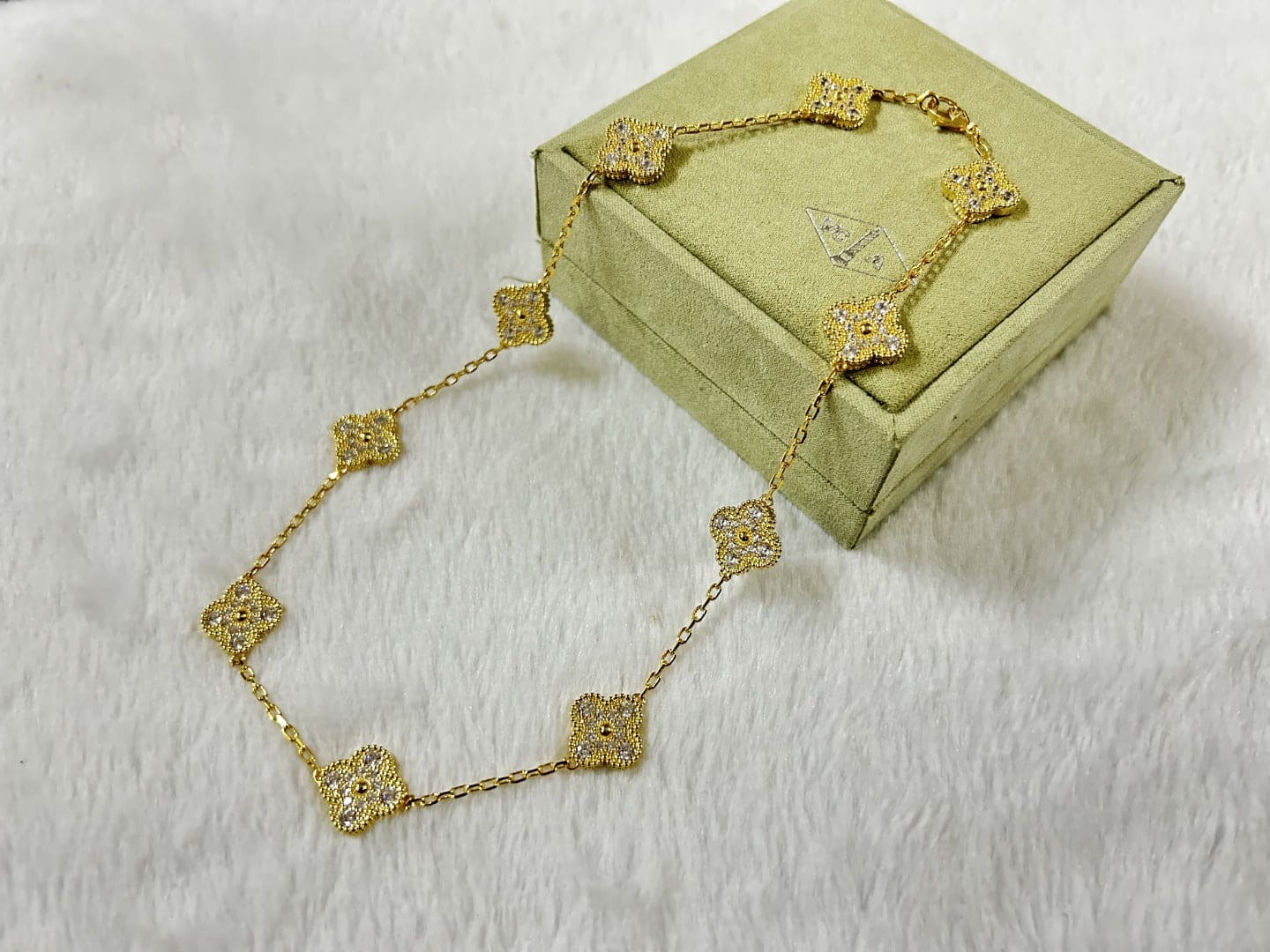 18K Celestial Vintage Alhambra Diamonds 10 Motifs Necklace