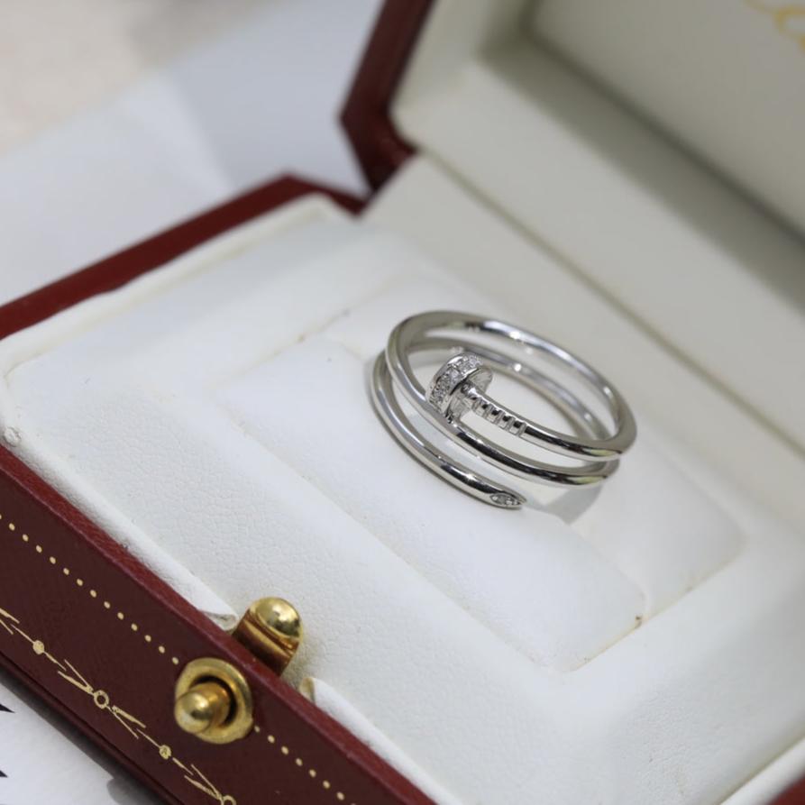 18K Celestial Juste Un Clou Diamond Ring