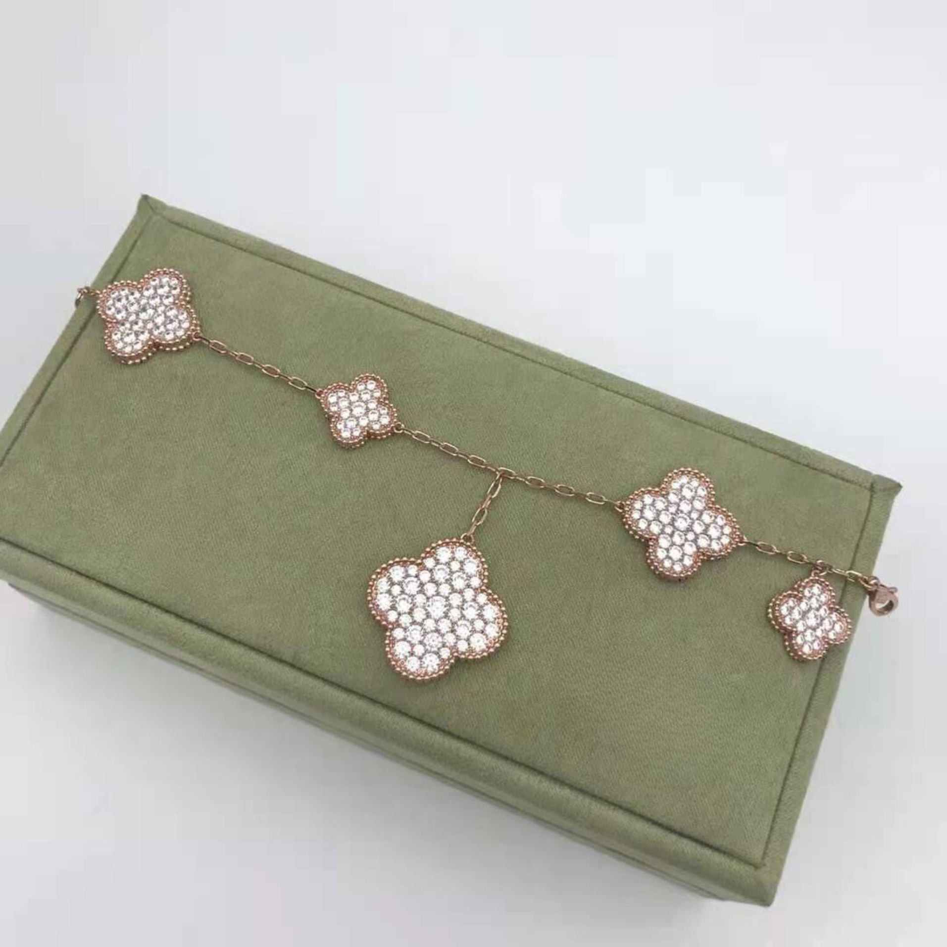 18K Celestial Magic Alhambra Five Motifs Diamonds Bracelet