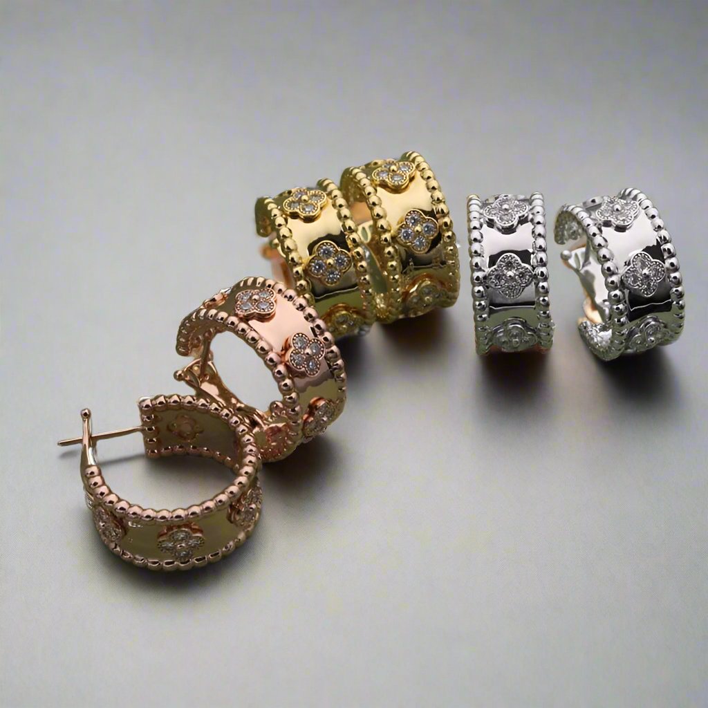 18K Celestial Perl̩e Clovers Hoop Earrings