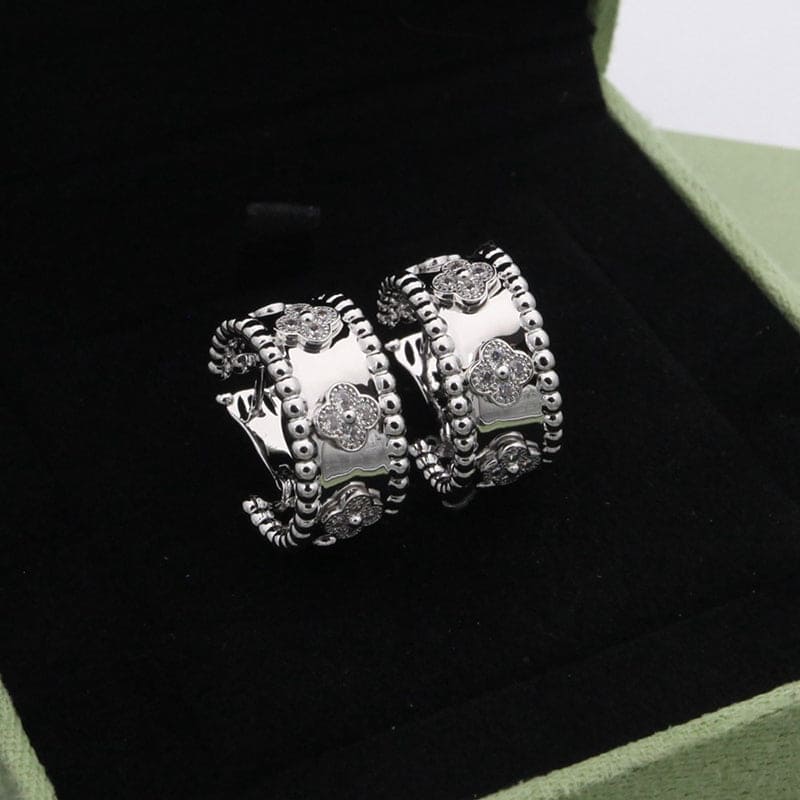 18K Celestial Perl̩e Clovers Hoop Earrings