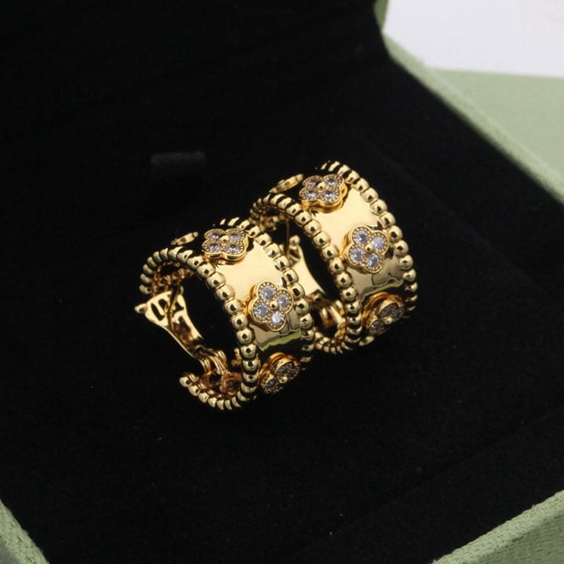 18K Celestial Perl̩e Clovers Hoop Earrings