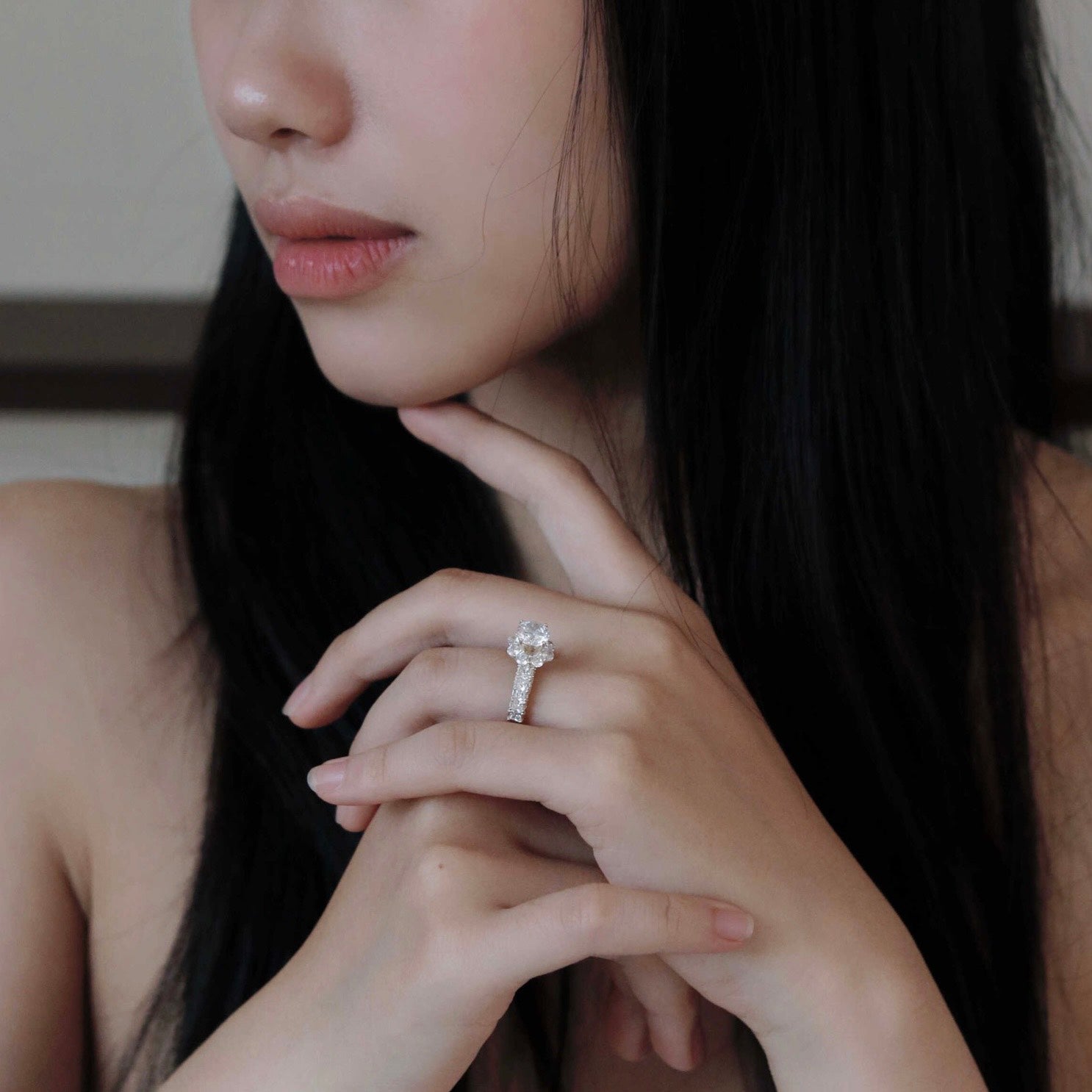 ELVORIA 7mm Moissanite Ring GRA ELVDA11 – Platinum Plated 925 Sterling Silver