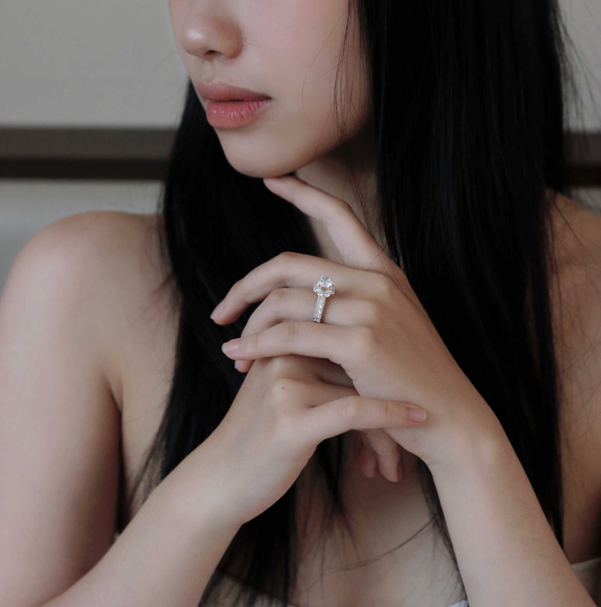 ELVORIA 8mm Moissanite Ring GRA ELVDA08 – Platinum Plated 925 Sterling Silver