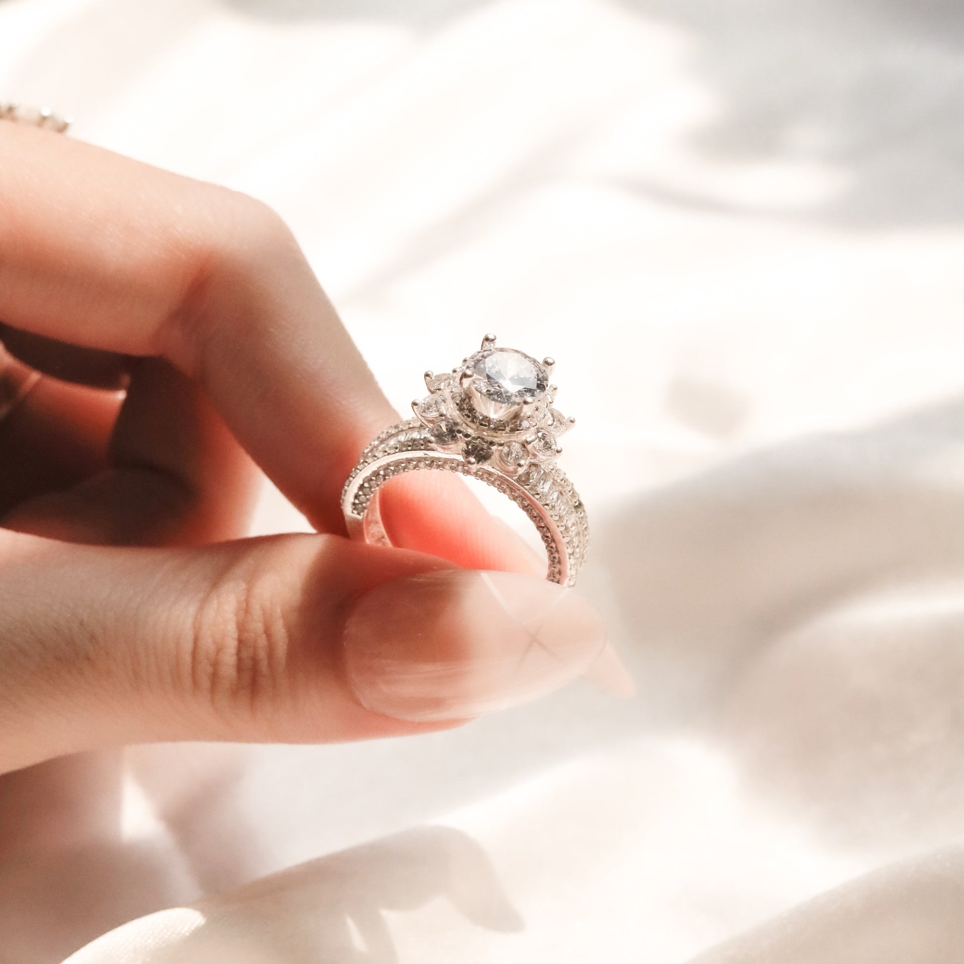 ELVORIA 6mm Moissanite Flower Ring GRA ELVDA07– Platinum Plated 925 Sterling Silver