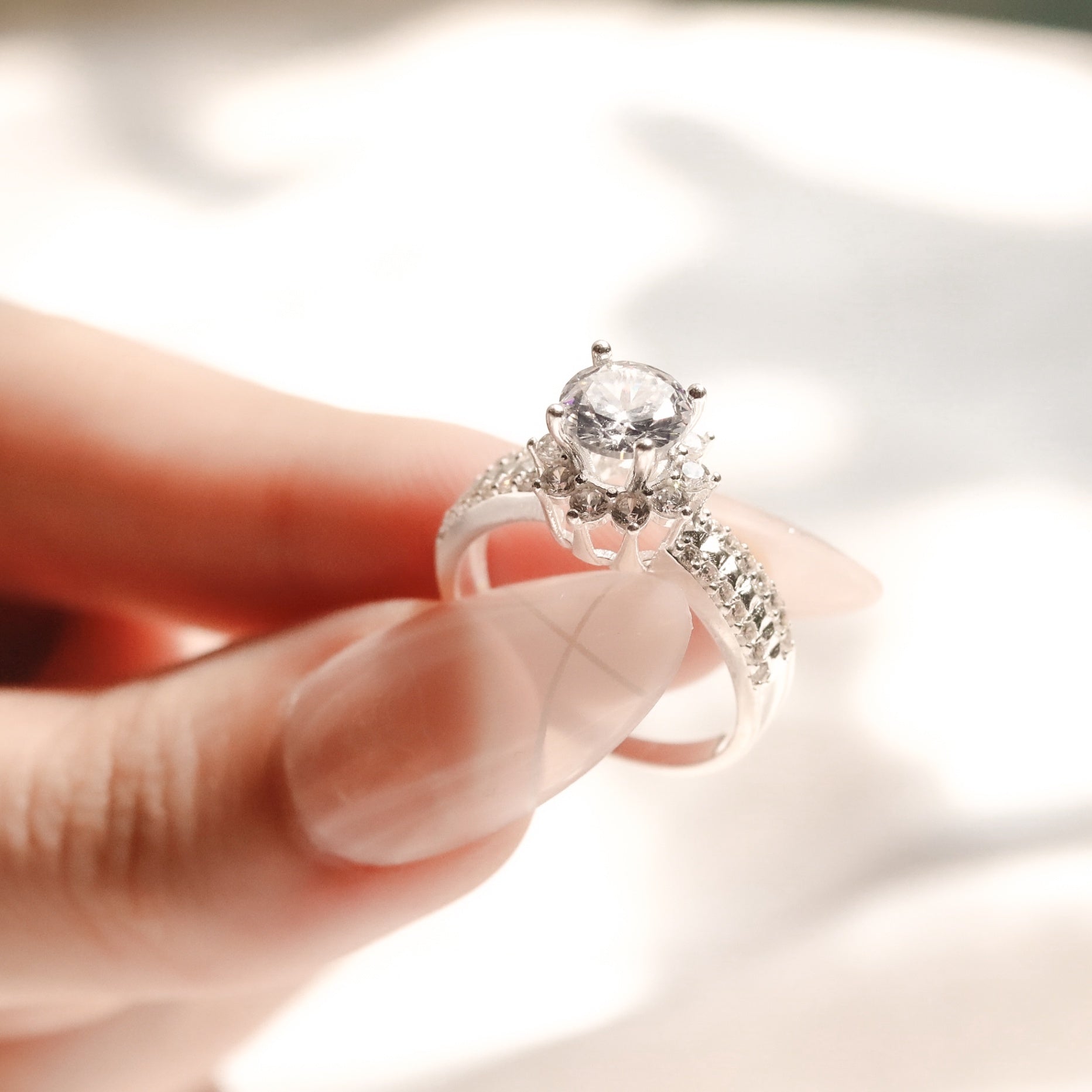 ELVORIA 6mm Moissanite Flower Ring GRA ELVDA07– Platinum Plated 925 Sterling Silver