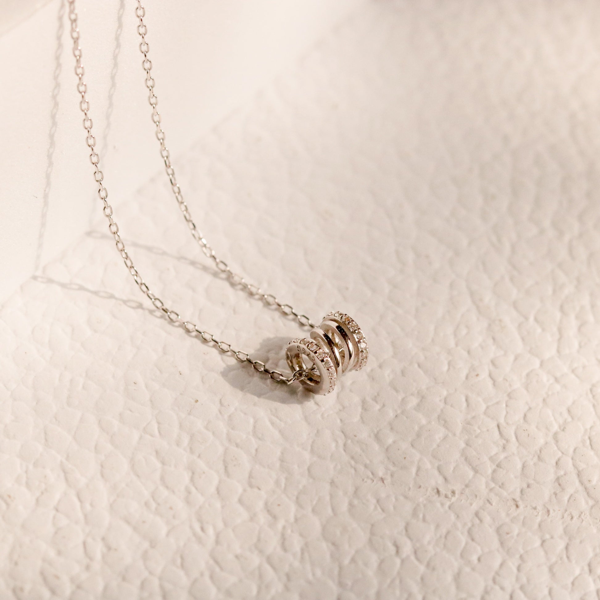 ELVORIA Longing Necklace – 18K Rose Gold & Platinum Plated 925 Sterling Silver