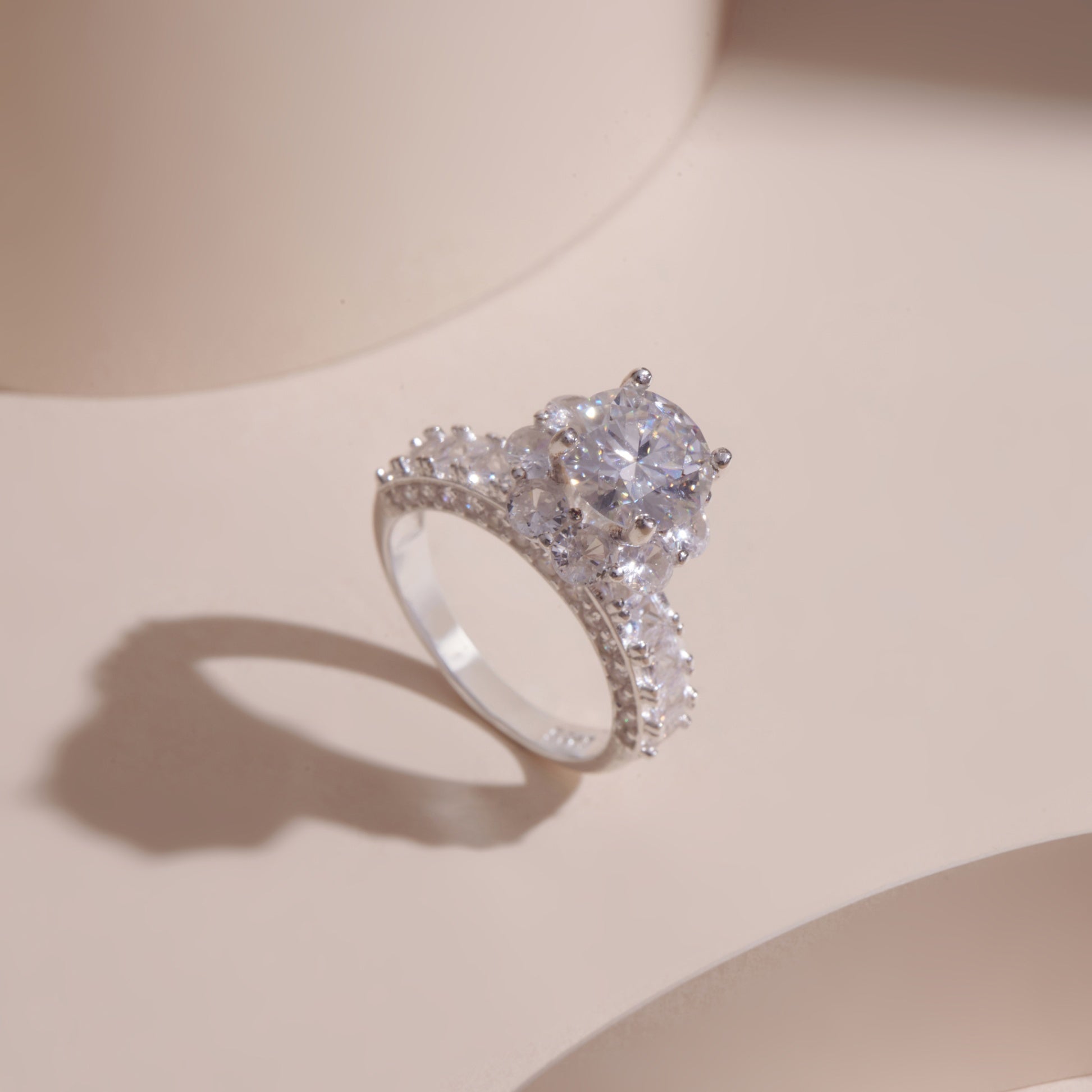 ELVORIA 7mm Moissanite Ring GRA ELVDA11 – Platinum Plated 925 Sterling Silver