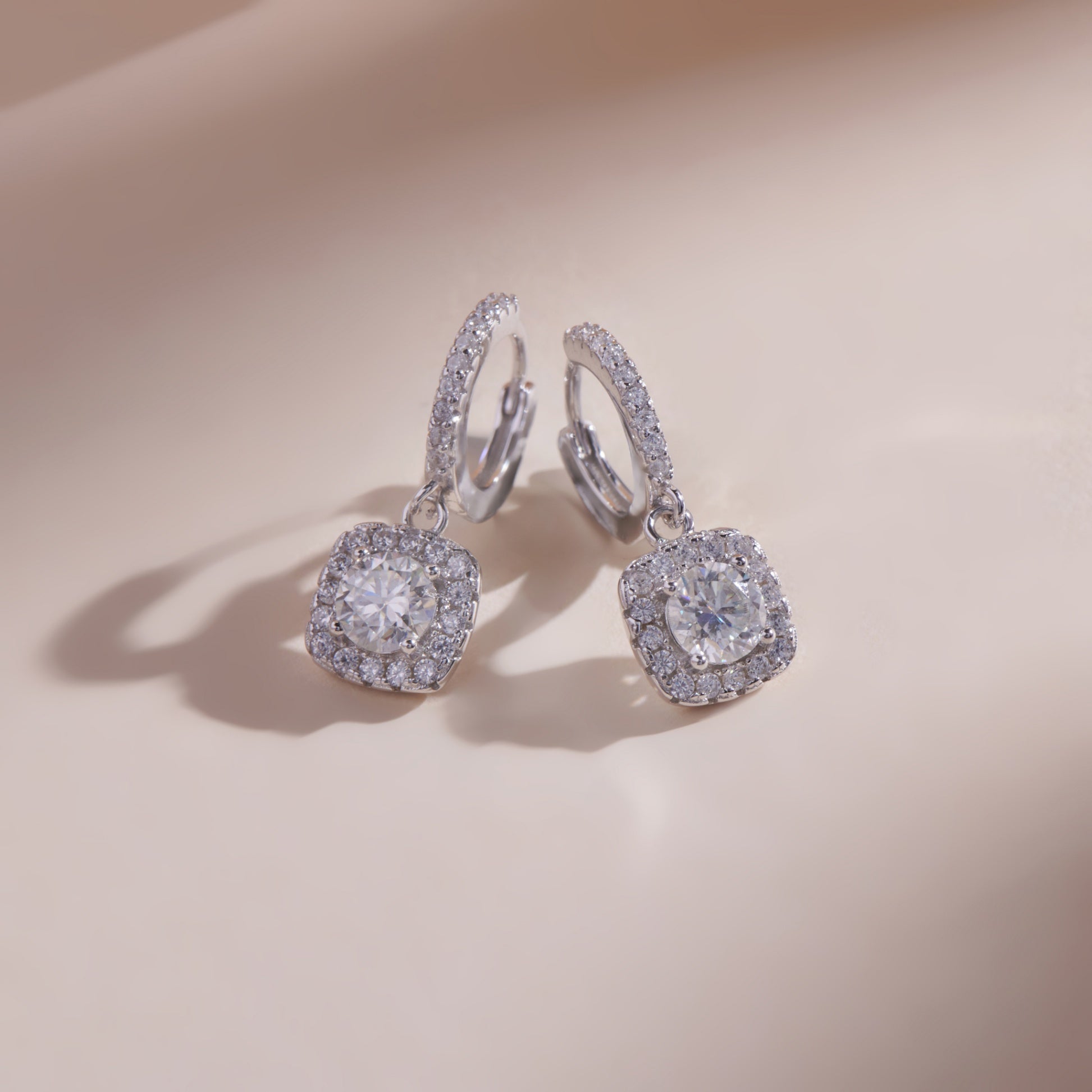 ELVORIA Square Moissanite Stud Earrings 5mm – Platinum Plated 925 Sterling Silver (GRA Certified)