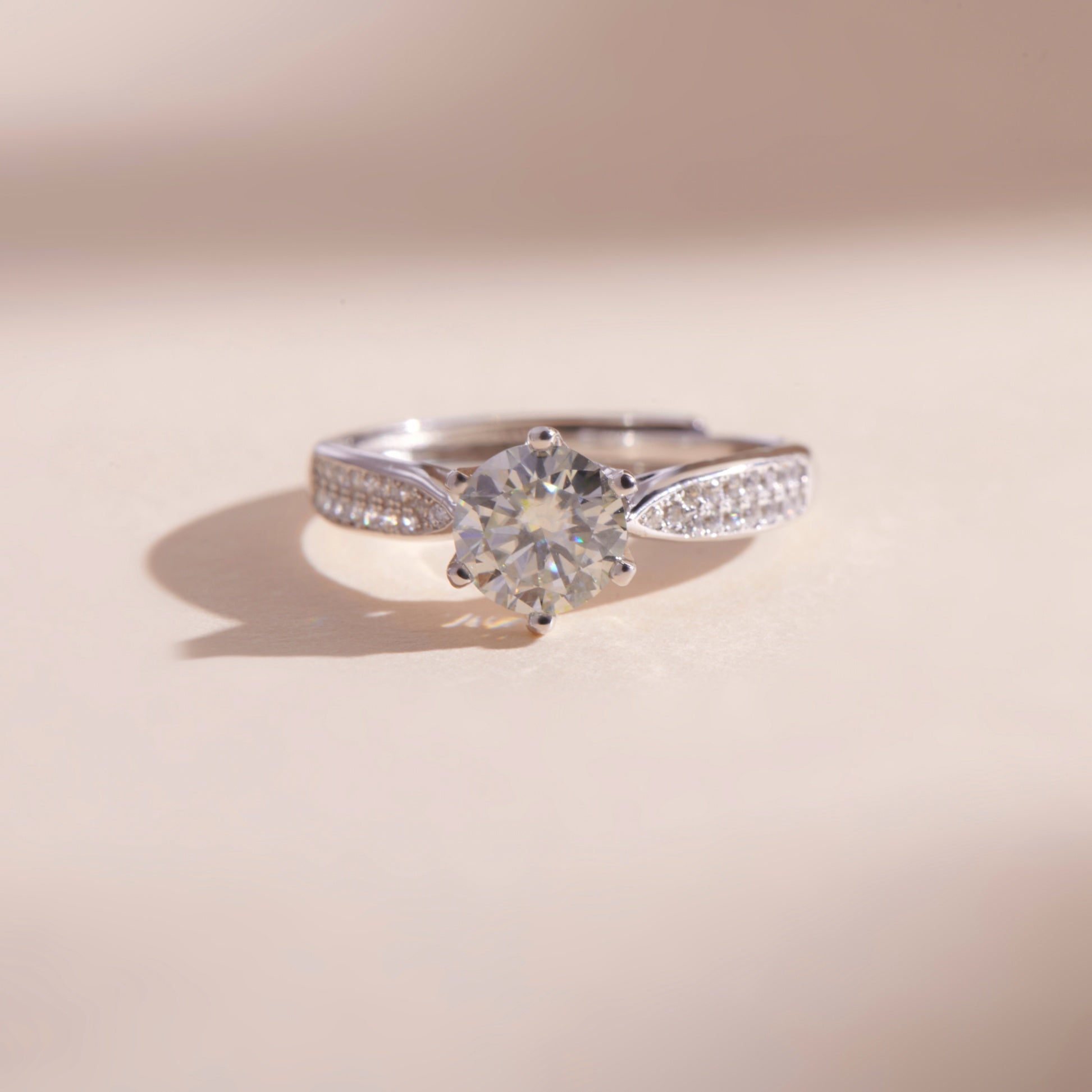 ELVORIA 6.5mm Moissanite Ring GRA ELVDA85 – Platinum Plated 925 Sterling Silver