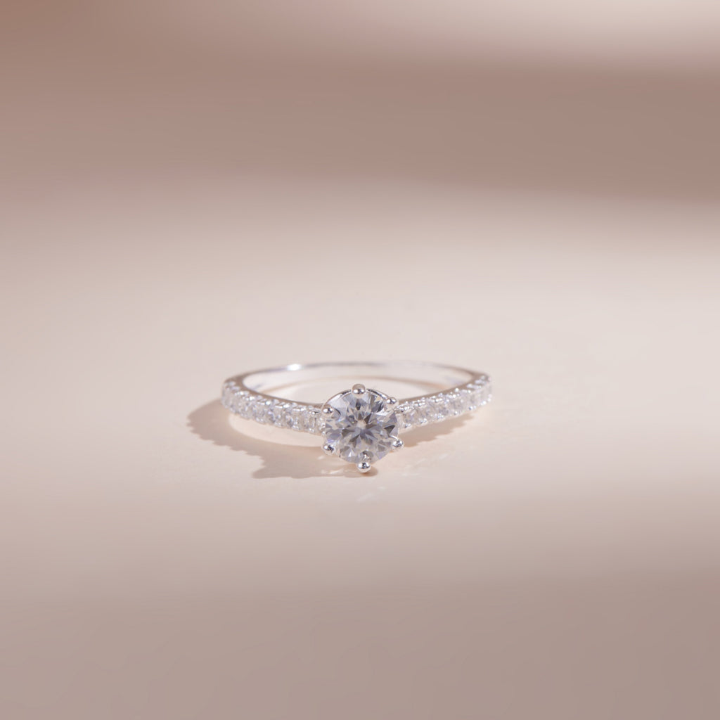 ELVORIA 5mm Moissanite Ring GRA ELVDA52 – Platinum Plated 925 Sterling Silver