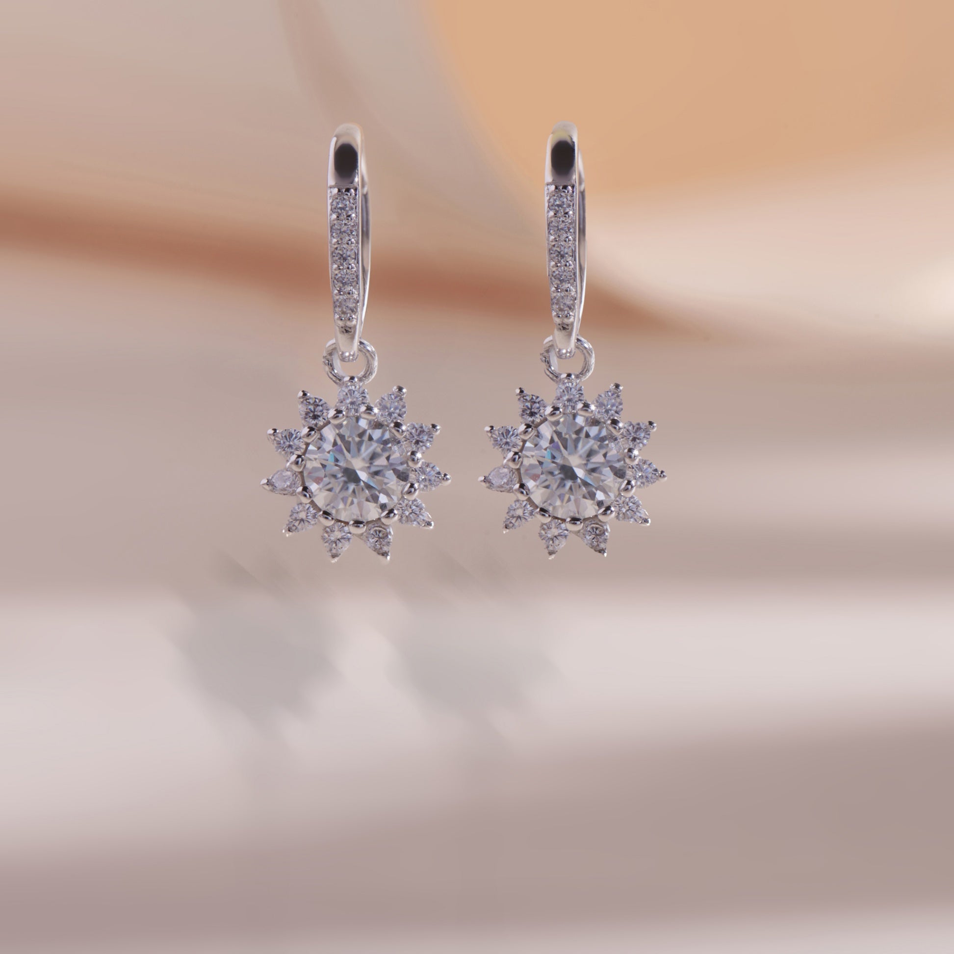 ELVORIA Sunflower Moissanite Earrings 5mm – Platinum Plated 925 Sterling Silver (GRA Certified)