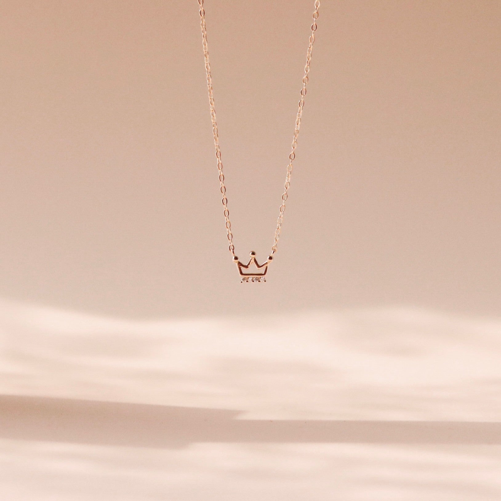 ELVORIA 18K Gold Plated Crown Necklace – 925 Sterling Silver