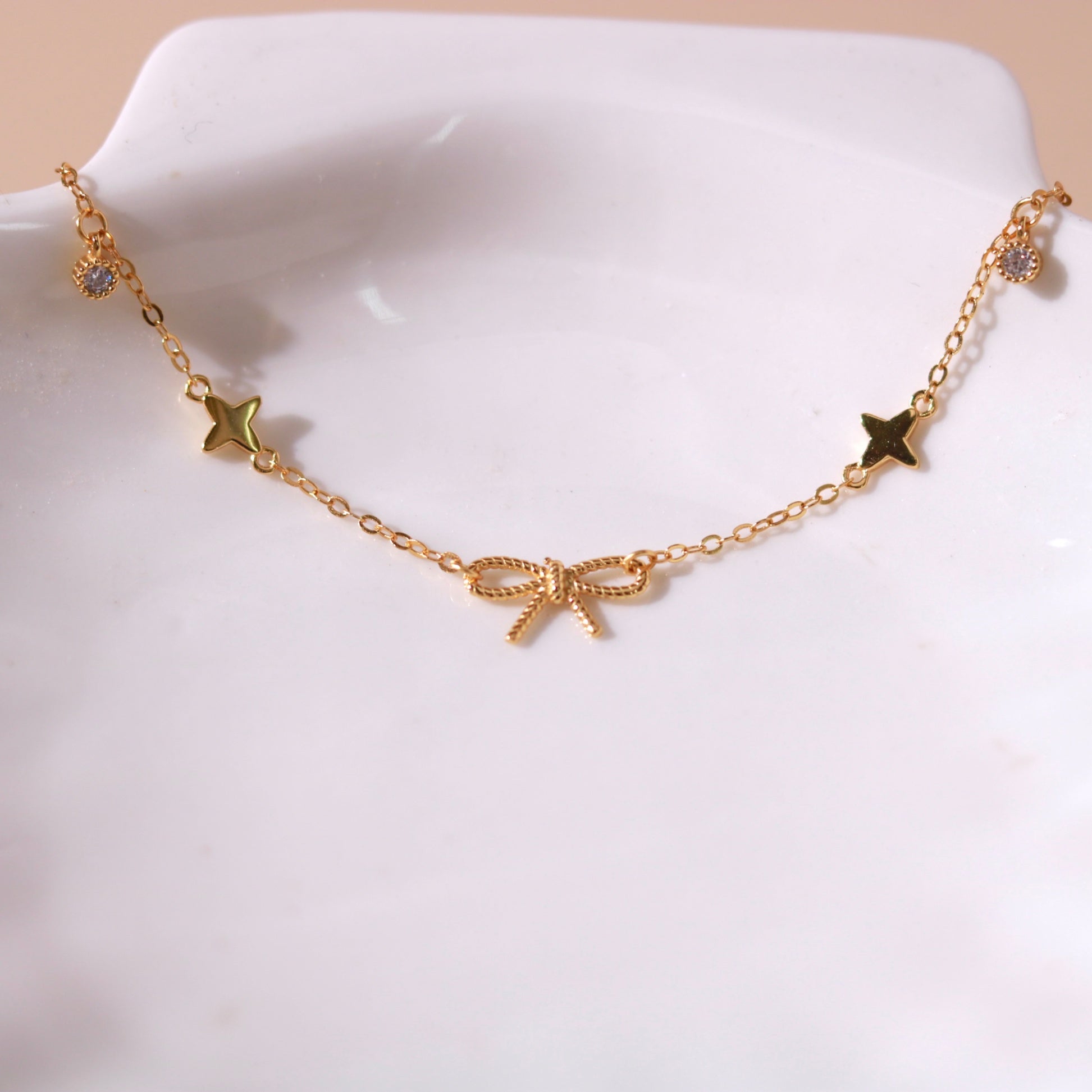 ELVORIA Marysol Bow Bracelet – 18K Gold Plated 925 Sterling Silver