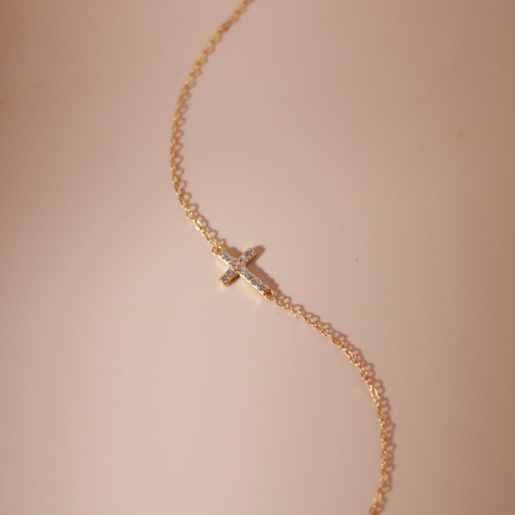 ELVORIA Elise Cross Bracelet – 18K Gold Plated 925 Sterling Silver