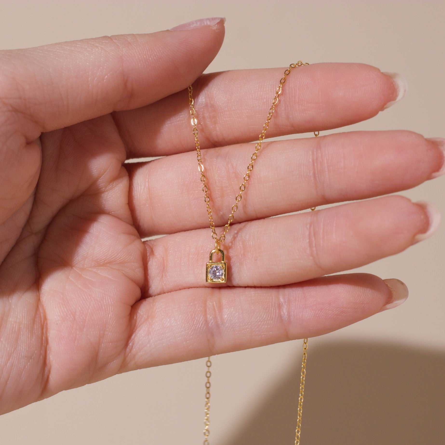 ELVORIA Mystery Lock Necklace – 18K Gold Plated 925 Sterling Silver