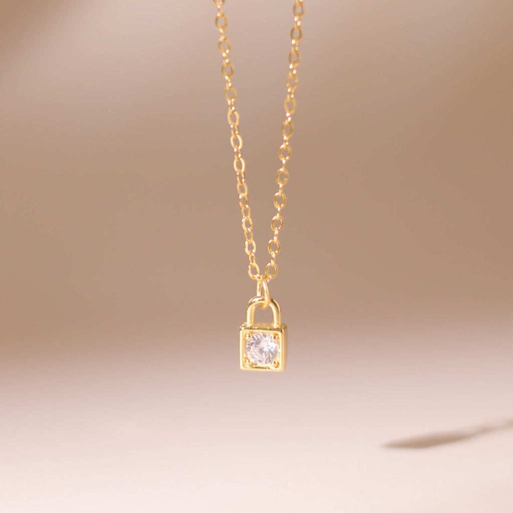 ELVORIA Mystery Lock Necklace – 18K Gold Plated 925 Sterling Silver