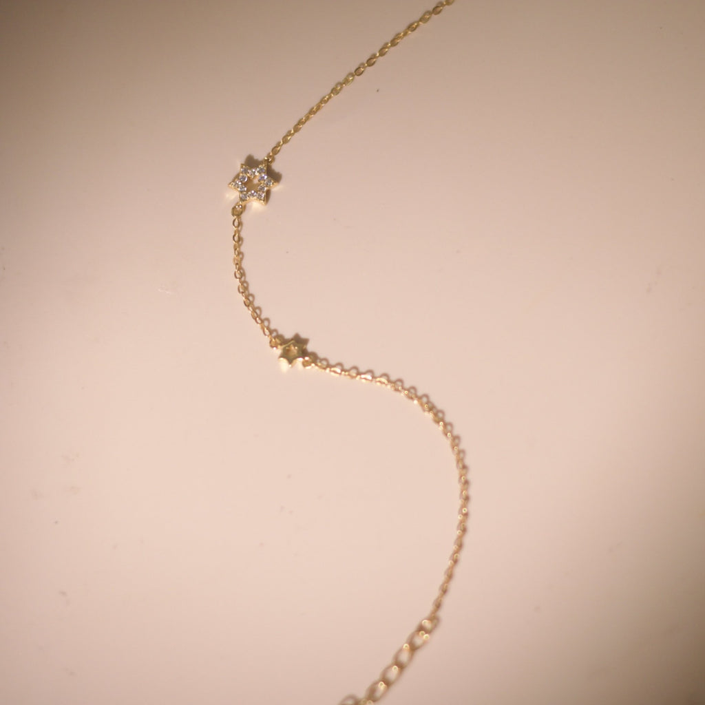 ELVORIA Roise Snowflake Bracelet – 18K Gold Plated 925 Sterling Silver