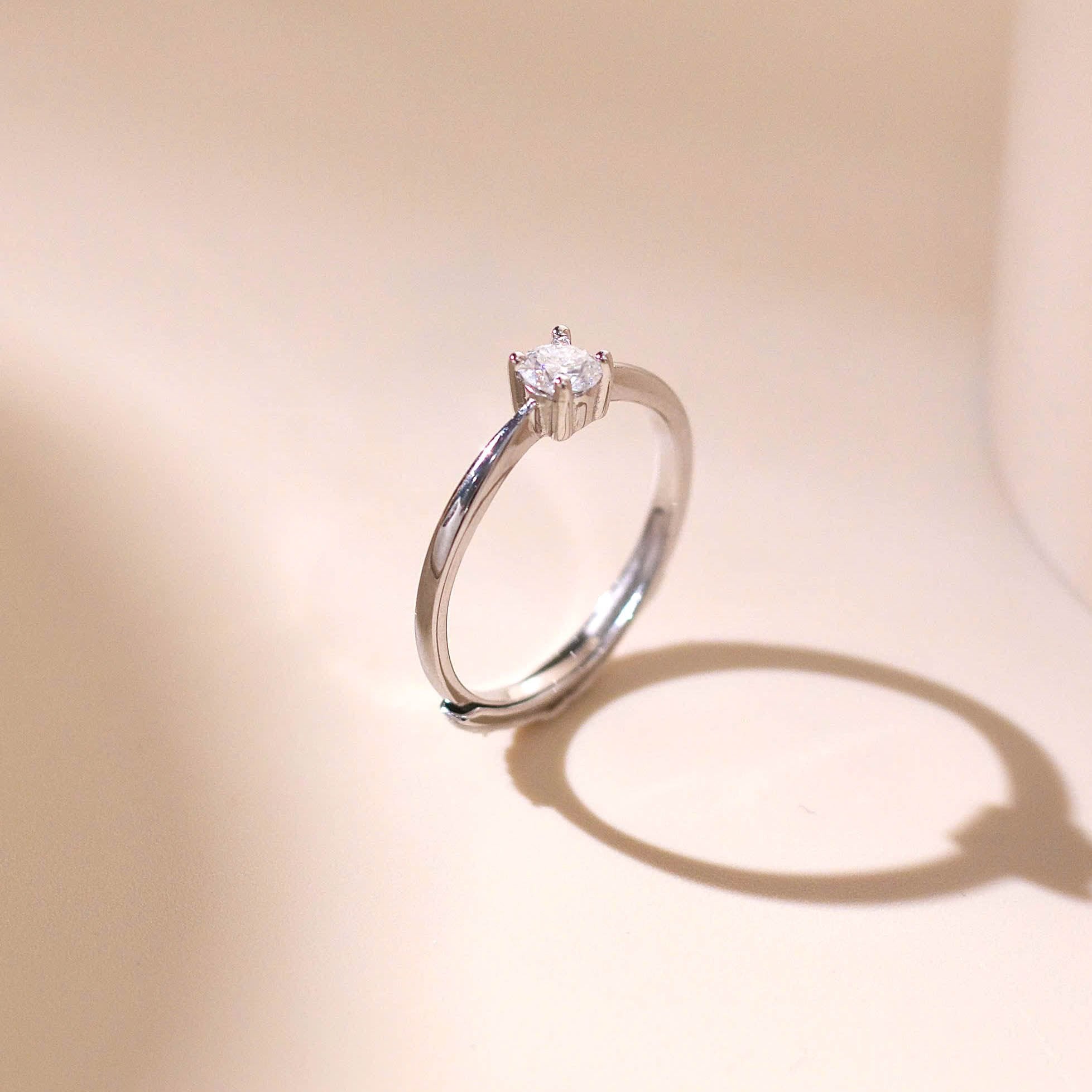 ELVORIA 4mm Moissanite Ring GRA ELVDA130 – Platinum Plated 925 Sterling Silver (Adjustable)